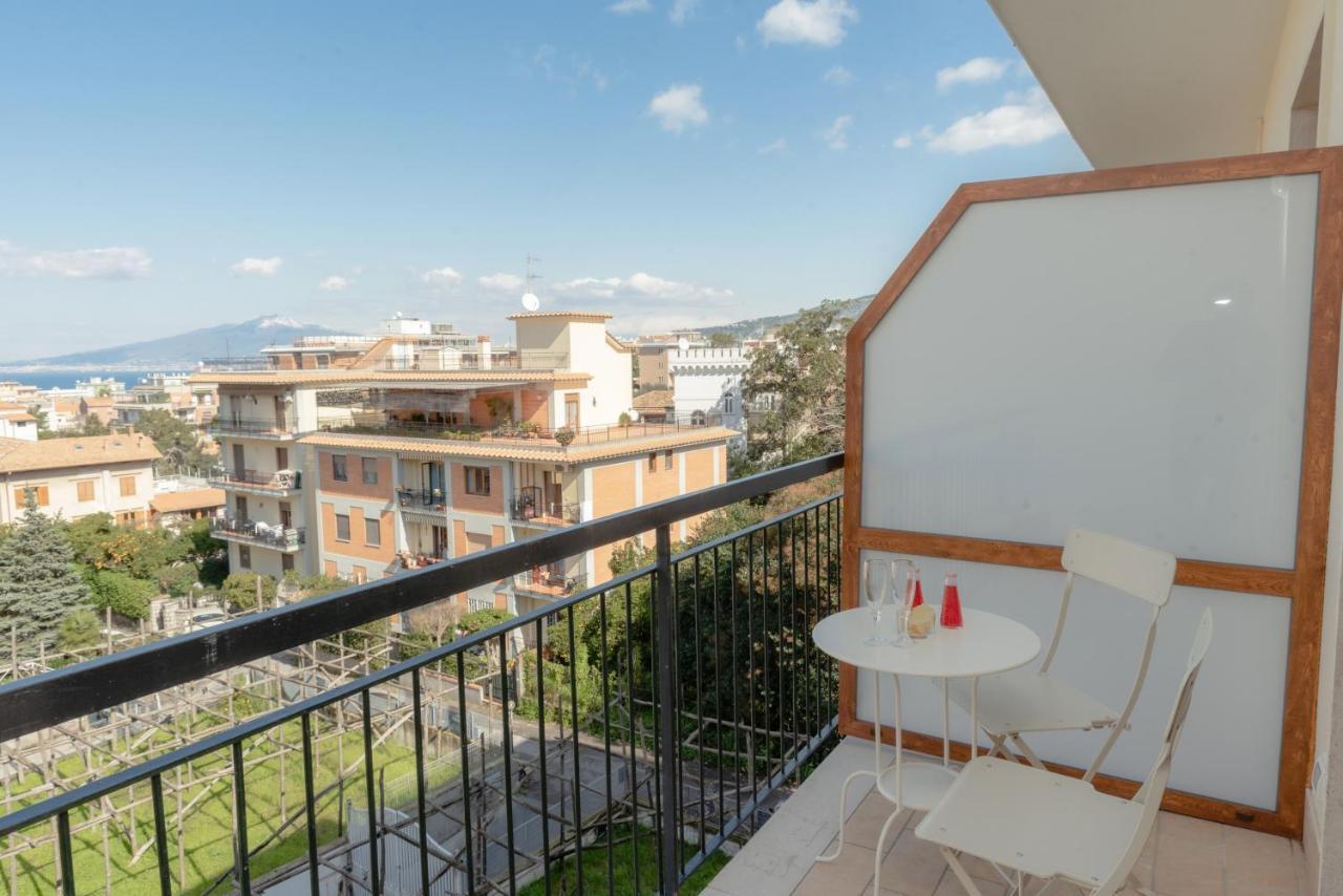Le Tre Ccc Bed & Breakfast Sorrento Exterior photo
